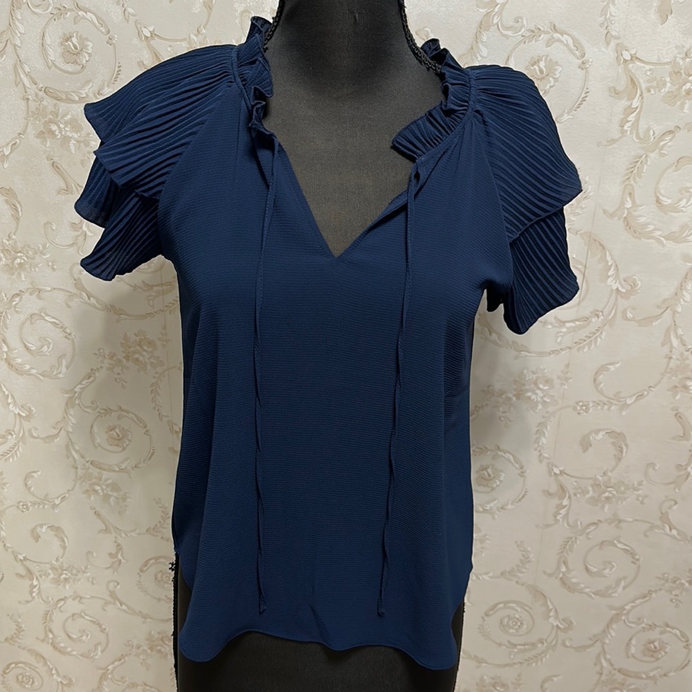 NWT Violet & Claire Navy flutter shirt sleeve blouse.  Size S